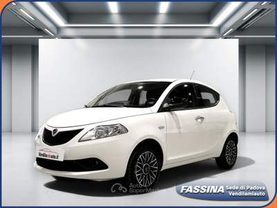 Lancia Ypsilon Ypsilon 1.2 Gold s&s 69cv my19 Bianco usata Milano