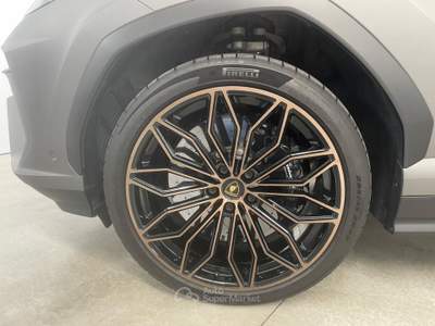 Lamborghini Urus Urus SE | IVA, TETTO, 23", B&O Grigio usata Suzzara