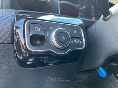 Mercedes-Benz Classe A A 200 d Automatic Business Bianco usata Nocera Inferiore