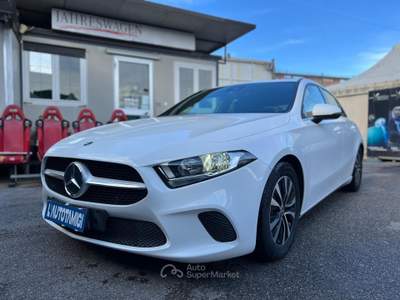 Mercedes-Benz Classe A A 200 d Automatic Business Bianco usata Nocera Inferiore