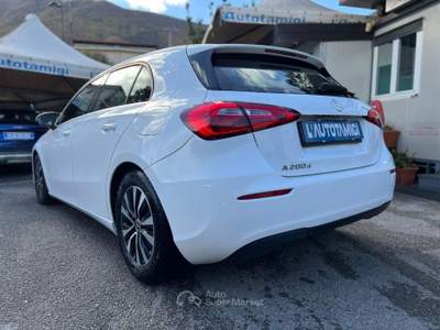 Mercedes-Benz Classe A A 200 d Automatic Business Bianco usata Nocera Inferiore