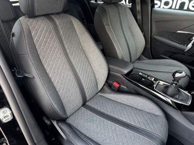 Peugeot 208 Allure PureTech 100 S/S #kmzero Nero usata Spinea
