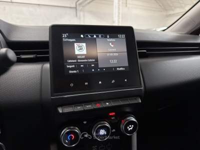 Renault Clio 1.6 E-TECH FULL HYBRID EVOLUTION 145CV AUTO Arancione usata Milano
