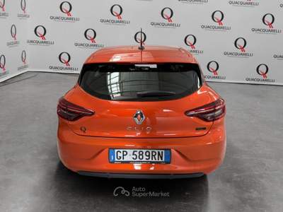 Renault Clio 1.6 E-TECH FULL HYBRID EVOLUTION 145CV AUTO Arancione usata Milano