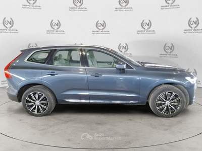 Volvo XC60 B4 D AWD automatico Inscription Blu/Azzurro usata Roma