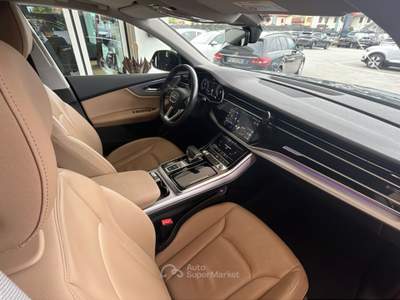 Audi Q8 50 TDI 286cv quattro tiptronic Nero usata Pordenone