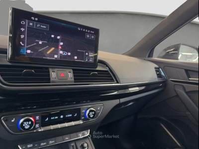 Audi Q5 40 TDI S Line quattro S tronic 204CV Tetto Matrix Nero usata Padova