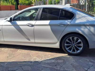 BMW Serie 5 530d Coloro Bianco perlato Bianco usata Rivolta d'Adda