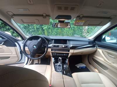 BMW Serie 5 530d Coloro Bianco perlato Bianco usata Rivolta d'Adda