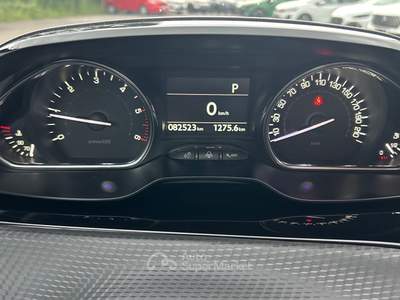 Peugeot 2008 1.5 BlueHDi 120cv Allure EAT6 S&S Rosso usata Albignasego