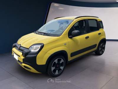 Fiat Panda Panda III 2021 Cross Panda 1.2 easypower City Cross Gpl s&s 69cv Giallo usata Torino