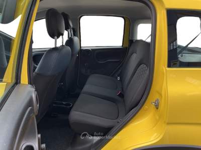 Fiat Panda Panda III 2021 Cross Panda 1.2 easypower City Cross Gpl s&s 69cv Giallo usata Torino