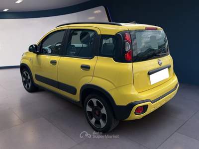 Fiat Panda Panda III 2021 Cross Panda 1.2 easypower City Cross Gpl s&s 69cv Giallo usata Torino