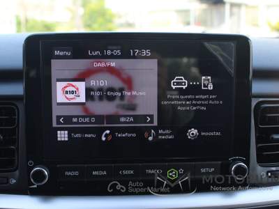 Kia Stonic URBAN Rosso usata Napoli