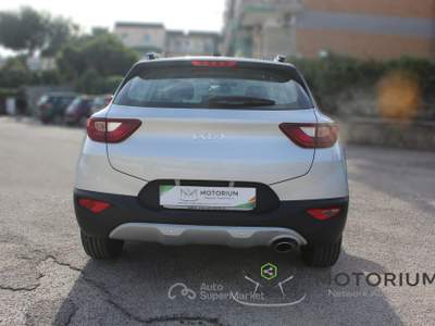 Kia Stonic URBAN Rosso usata Napoli