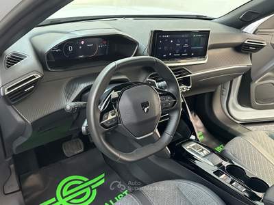 Peugeot 2008 1.2 Allure 130cv eat8 NEOPAT.|LED|CARPLAY|PADDLES Bianco usata Como