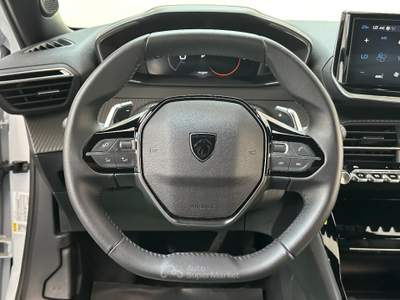Peugeot 2008 1.2 Allure 130cv eat8 NEOPAT.|LED|CARPLAY|PADDLES Bianco usata Como