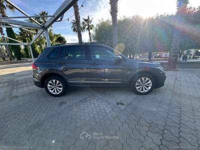 Volkswagen Tiguan Tiguan 2.0 TDI 150CV SCR DSG Elegance Grigio usata San Michele Salentino