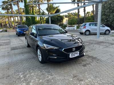 Seat Leon Leon 2.0 TDI 150CV DSG Style Nero usata San Michele Salentino