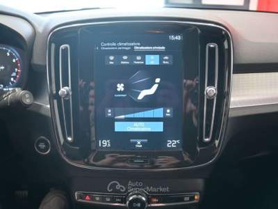 Volvo XC40 VOLVO XC40 1.5 T2 129CV 6M. MOMENTUM PRO ( FARI LE Grigio usata Salerno