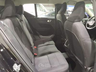 Volvo XC40 VOLVO XC40 2.0D D3 150CV 6M. MOMENTUM CORE ( FARI Nero usata Salerno