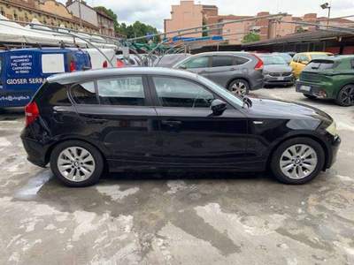BMW Serie 1 118d 118 Serie 1 118d 5p 2.0 Eletta 143cv dpf Nero usata Torino