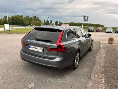 Volvo V90 MOMENTUM D4 AWD Geartronic BUSINESS Grigio usata Bagnaria Arsa