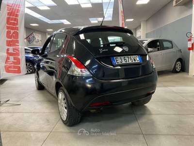 Lancia Ypsilon 16V 95 CV 5 porte S&S Silver Nero usata Prato