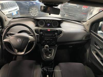 Lancia Ypsilon 16V 95 CV 5 porte S&S Silver Nero usata Prato