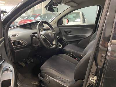 Lancia Ypsilon 16V 95 CV 5 porte S&S Silver Nero usata Prato