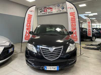 Lancia Ypsilon 16V 95 CV 5 porte S&S Silver Nero usata Prato