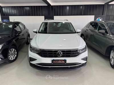 Volkswagen Tiguan Anno 12/2021 2.0 TDI 150 CV SCR DSG Elegance Bianco usata Torino