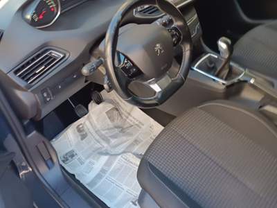 Peugeot 308 1600 BlueHDi 100 CV SW Business NAVI Grigio usata Corato