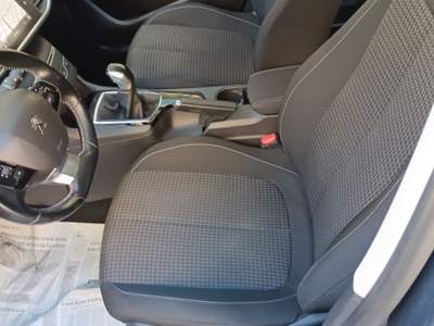 Peugeot 308 1600 BlueHDi 100 CV SW Business NAVI Grigio usata Corato
