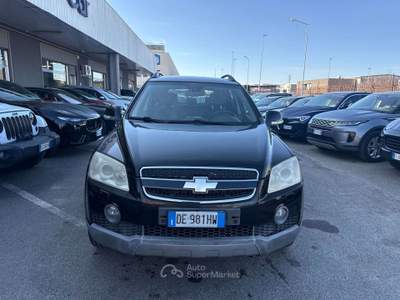 Chevrolet Captiva 2.0 vcdi 16v LT 7 posti Nero usata Lallio