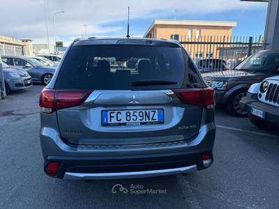 Mitsubishi Outlander 2.2 Plus awd 7 POSTI i auto usata Lallio