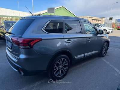 Mitsubishi Outlander 2.2 Plus awd 7 POSTI i auto usata Lallio