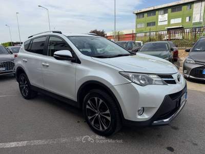 Toyota RAV4 2.2 d-cat Lounge 4wd 150cv auto Bianco usata Lallio