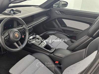 Porsche 911 992 TARGA 4 GTS - IVA ESP - POSS. SUB. LEASING Verde usata Busto Arsizio