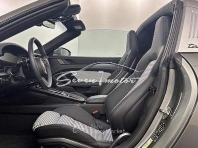 Porsche 911 992 TARGA 4 GTS - IVA ESP - POSS. SUB. LEASING Verde usata Busto Arsizio