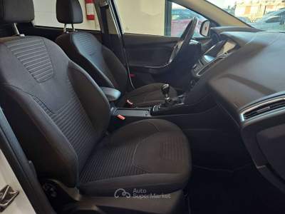 Ford Focus 2015 5p 1.5 tdci Plus s E6 neopatentati Bianco usata Martinengo