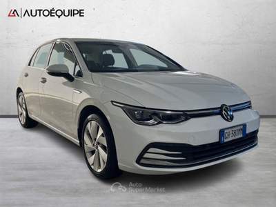 Volkswagen Golf VIII 2020 2.0 tdi Style 115cv dsg Bianco usata Roma