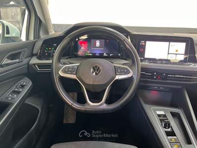 Volkswagen Golf VIII 2020 2.0 tdi Style 115cv dsg Bianco usata Roma