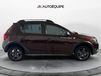 Dacia Sandero II 2017 Stepway Stepway 0.9 tce Brave turbo Gpl s&s 90cv Marrone usata Roma