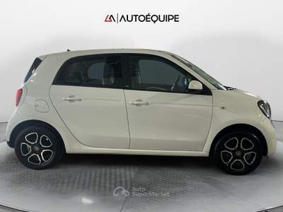 Smart ForFour II 2015 1.0 Prime 71cv Bianco usata Roma