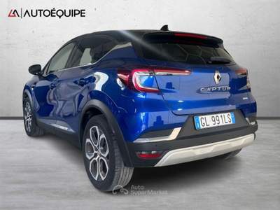 Renault Captur II 2019 1.6 E-Tech hybrid Techno Fast Track 145cv auto Blu/Azzurro usata Roma