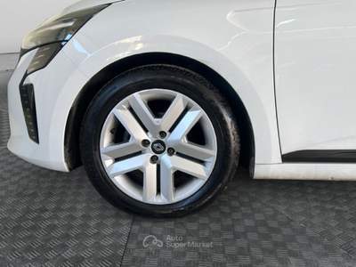 Renault Clio V 2023 1.0 tce Evolution Gpl 100cv Bianco usata Roma