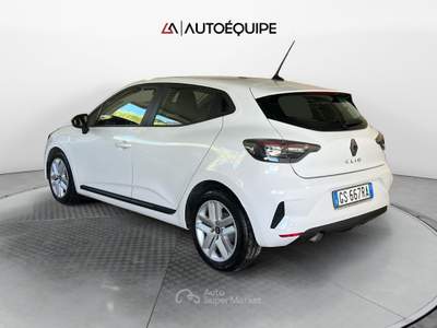 Renault Clio V 2023 1.0 tce Evolution Gpl 100cv Bianco usata Roma