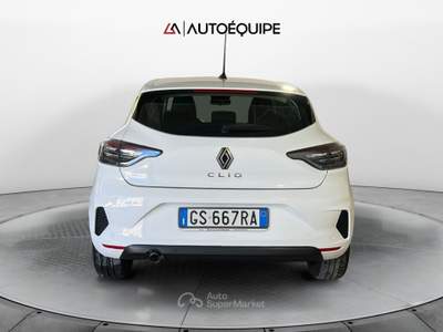 Renault Clio V 2023 1.0 tce Evolution Gpl 100cv Bianco usata Roma
