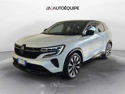 Renault Austral 2023 1.2 E-Tech full hybrid Techno 200cv auto Bianco usata Roma